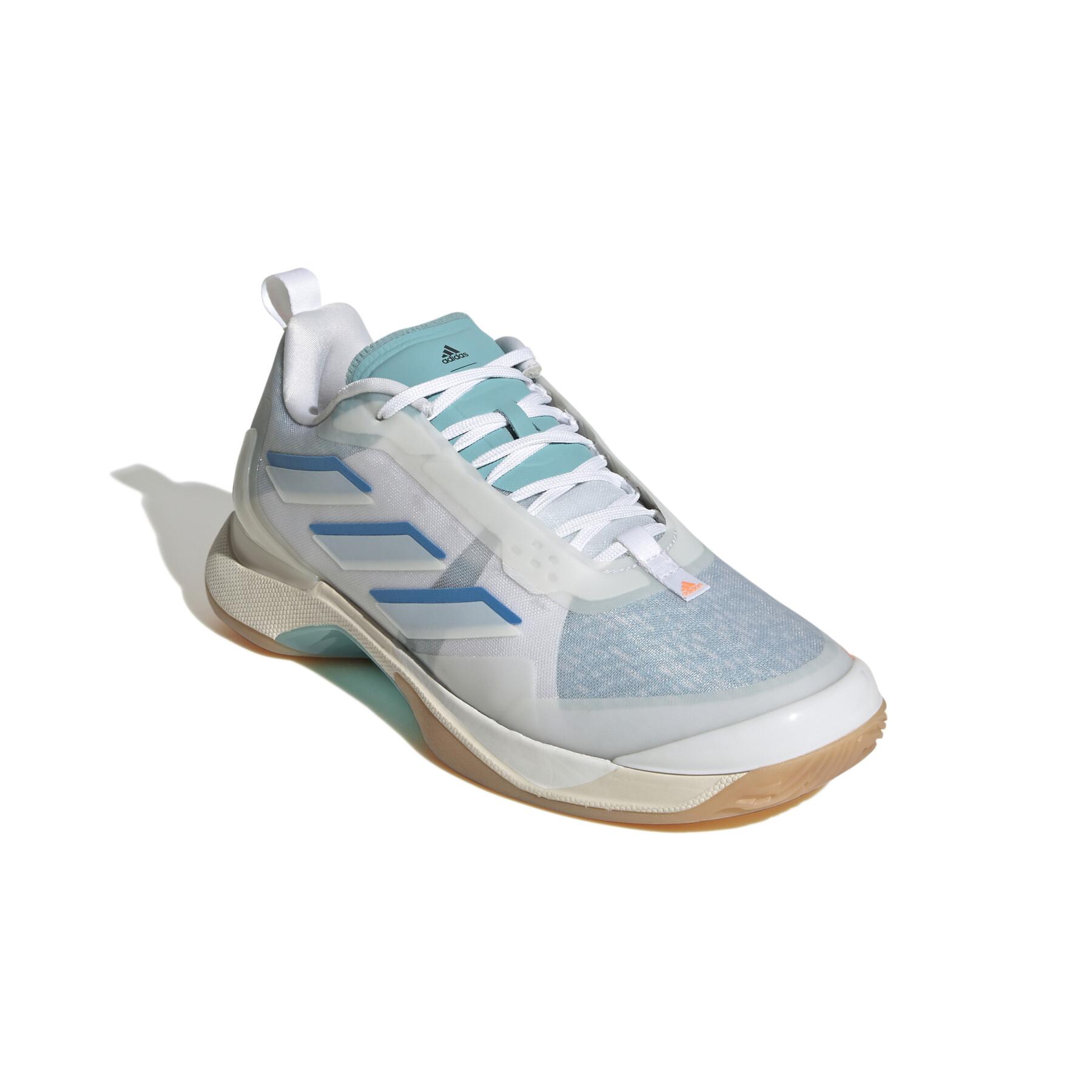 Women's tennis shoes adidas Avacourt Parley